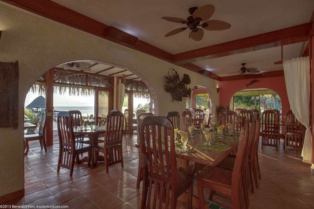 Robert'S Grove Beach Resort Placencia Екстер'єр фото