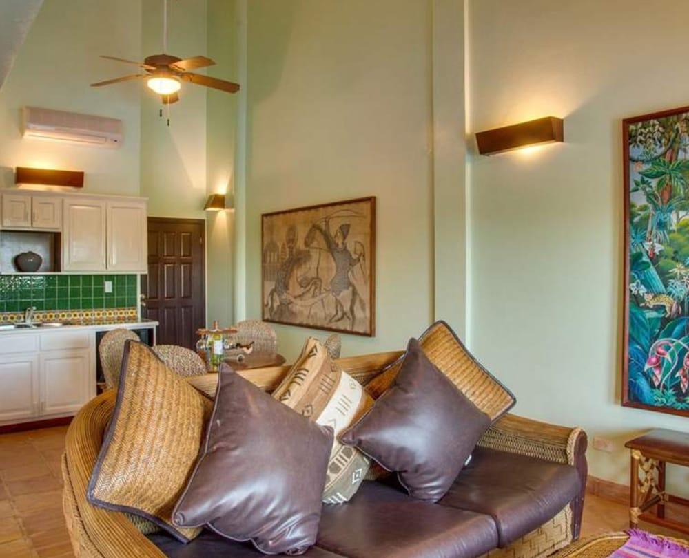 Robert'S Grove Beach Resort Placencia Екстер'єр фото