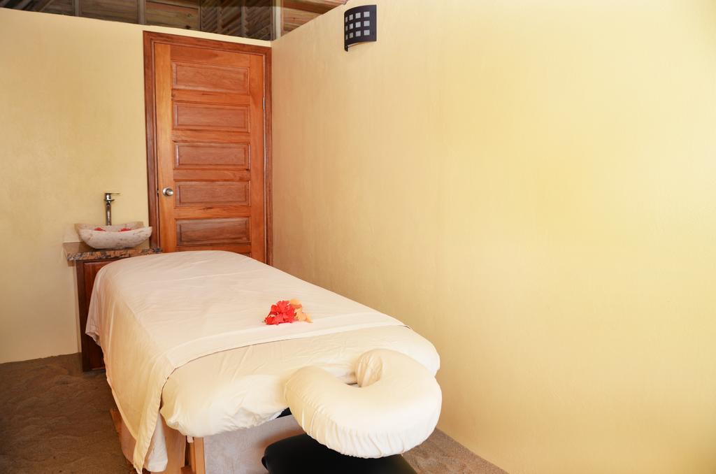 Robert'S Grove Beach Resort Placencia Екстер'єр фото